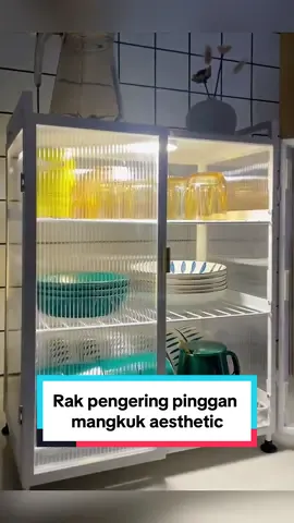 Suka la ada rak tertutup macam ni letak pinggan mangkuk.Terlindung dari habuk dan binatang pun tak boleh masuk..kebersihan terjamin Nampak kemas je kan 🥰🥰 #rakpingganmangkuk #pengeringpingganmangkuk #rakdapur #rakdapuraesthetic 