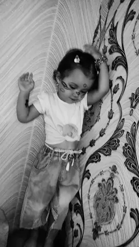 #kesfet #coolgirls #fybシ #kesfetteyiz #albenikeşfet #nazliqizim Uxxx❤️😇💖 seni yeyim az🐝💕🥹