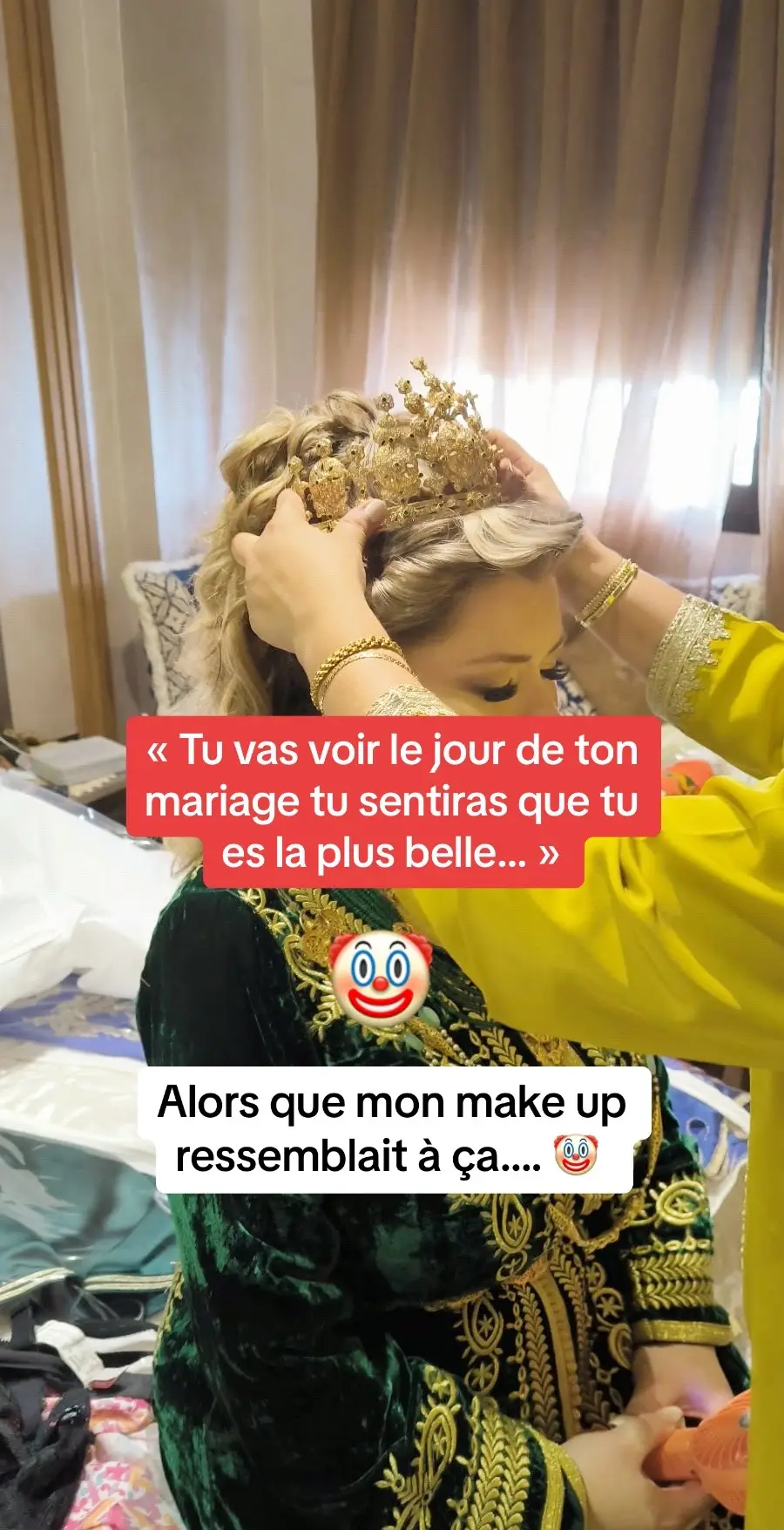 Le maquillage est certes joli, mais sur moi c’est vraiment un carnage! 😭 et on m’a littéralement forcée à rester comme ça mdr. #storytime #maroc #couple #mariage #moroccanwedding #cejour #mariagemarocain #makeup #maquillage #humour 