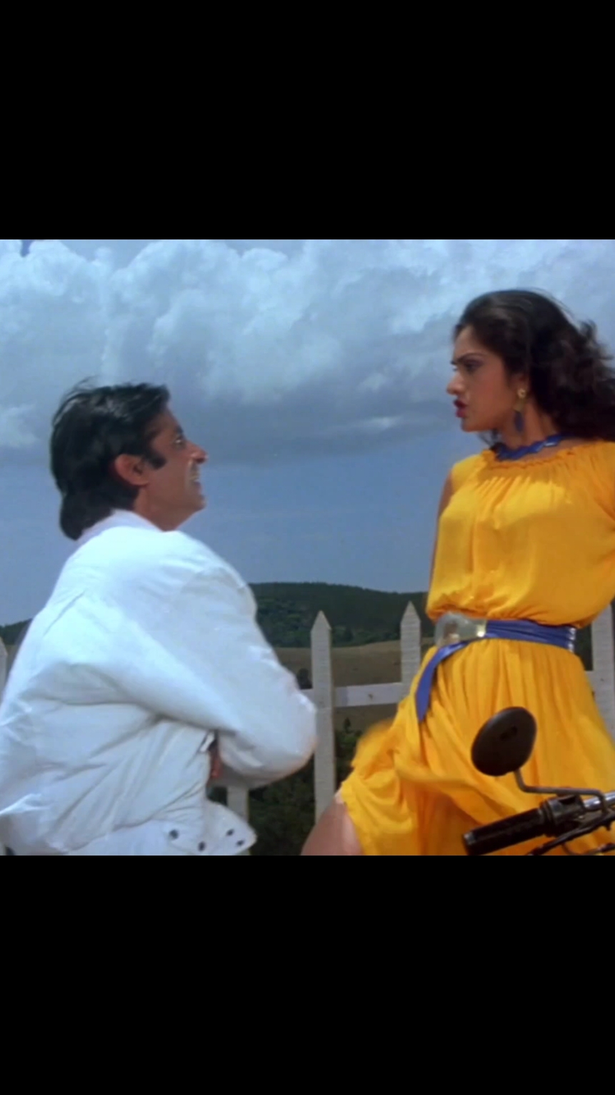 #jaanedojaanedomujhejaanahai #amitabhbachchan #meenakshisheshadri #themohammedaziz #fy 