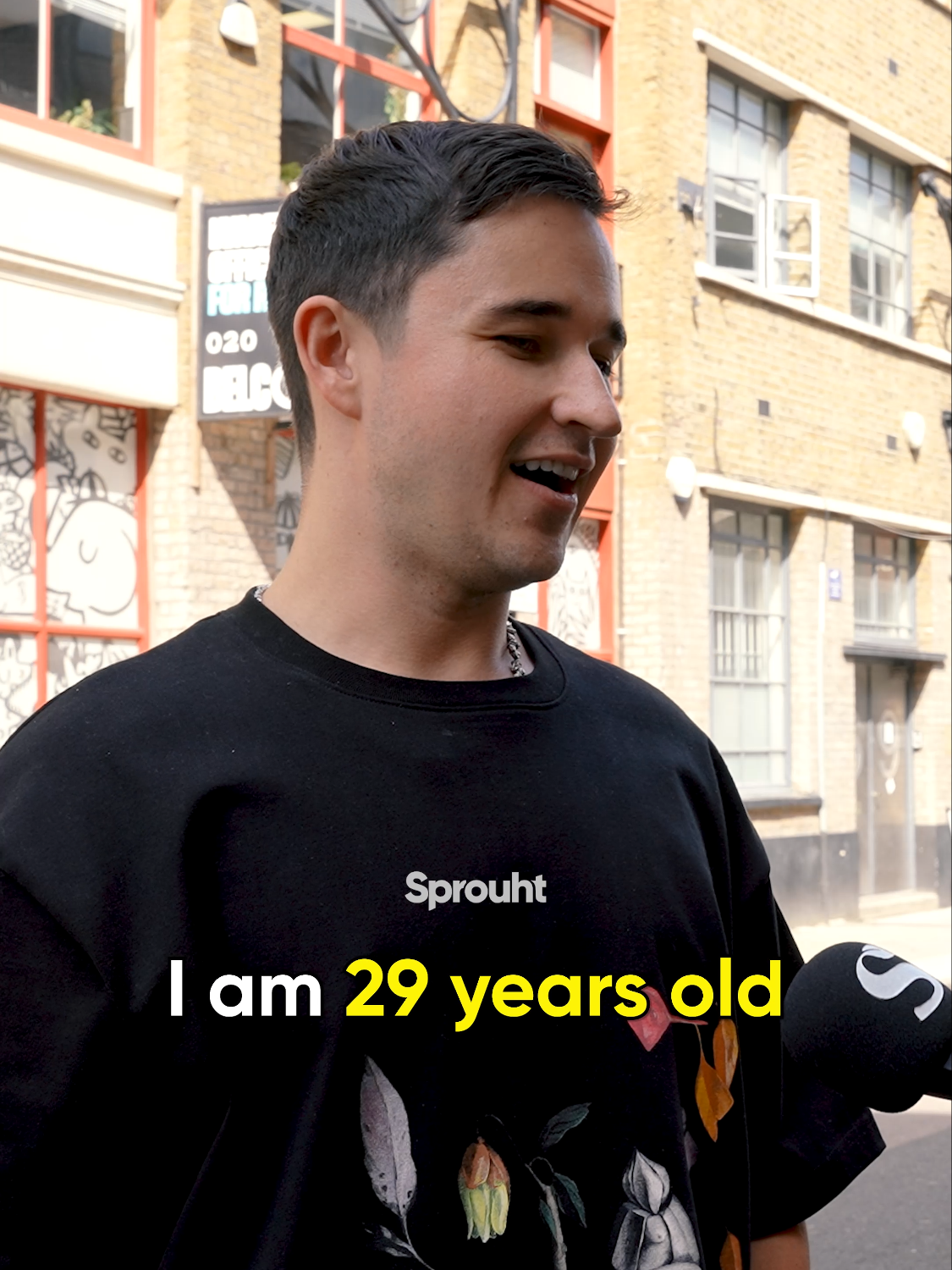 29 year old @johnsummit shares his secrets to live a more fulfilling life 🤫 drop your best life advice in the comments below 💭👇🏻 #advice #business #streetinterview #london #lifeadvice #contentcreation