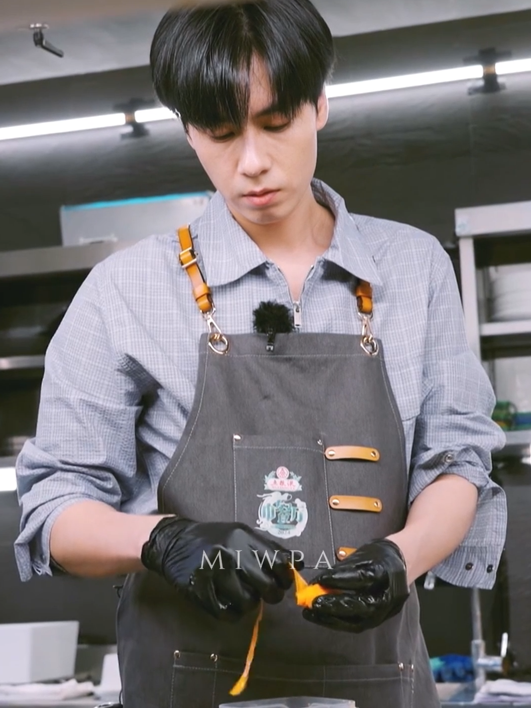 เชฟทำอาหารยังไงให้หล่อลามุนแบบนี้  #หูอี้เทียน #HuYiTian #เทียนเกอ #胡一天 #tiktokแฟนด้อมหูอี้เทียน #ChineseRestaurantS8