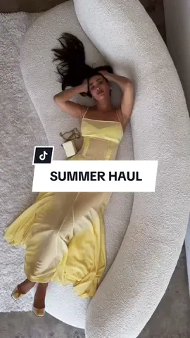 5 summer looks with @ablasofy 📸 🤍 Which look is your fav? Let us know in the comments  #revolve #Summer #SummerFashion #fashionhaul #haul #clothes #outfit #outfitinspo #shopping #pov #couch #foryou #fyp