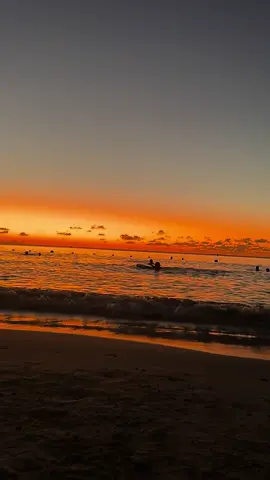 sunset therapy 🧡 #sunset #beach #sunsetlover #mauritius🇲🇺 #mauritius #vibess #Summer #fyp 