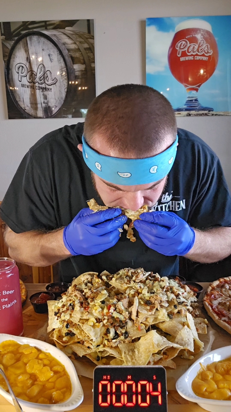 8LBS FOOD CHALLENGE!!! #asmr #asmrsounds #asmrtiktoks #asmrfood #asmreating #mukbang #mukbangeatingshow #mukbangs #mukbangvideo #eat #eating #eatingshow #eatfood #eatingsounds #eatingasmr #goodfood #nachos #pizza #palsbrewingcompany #fyp #foryou #foryoupage #foryourpage FULL VIDEO ON YOUTUBE AT Bandana.eats1