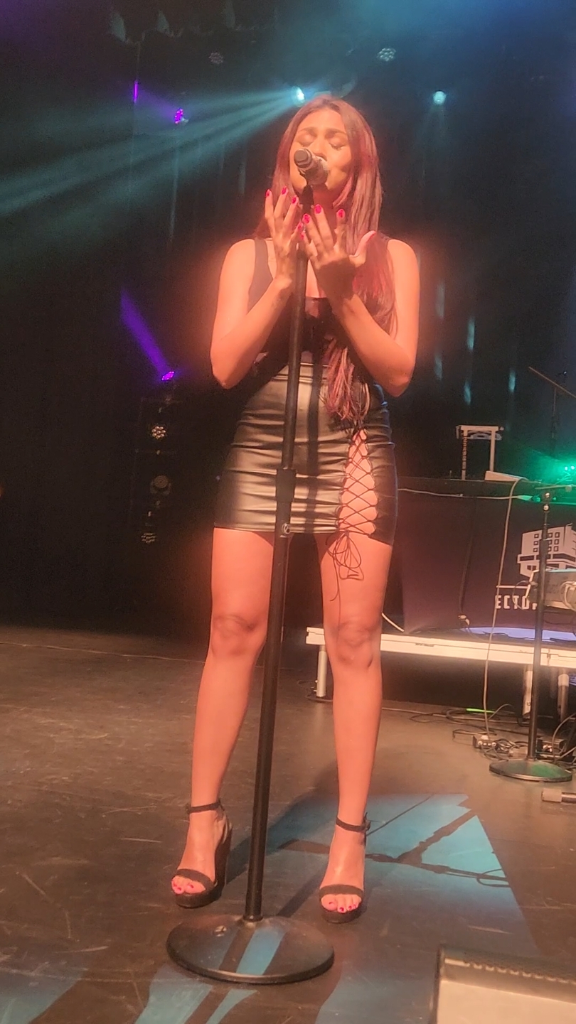 the 2k princess 👸  @PaulaDeAnda  #pauladeanda #concerts #texas #odessa #foryou #songsiremember #doingtoomuch  #highschooljammz 