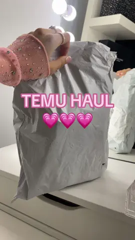 My first TEMU order 😍 30% off for your first order with the code acs674820  #Temu #temufinds #temuhaul #decoration #haul #Lifestyle  #temufinds #asmr #tips #haultemu #amsr #unboxing #asmrunboxing #temureview 