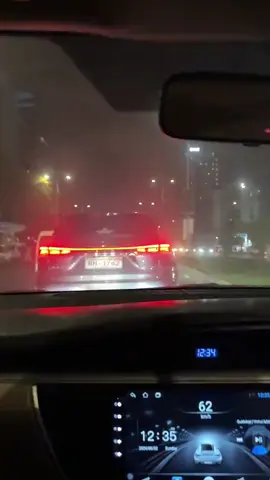 Banaya gaya #CapCut #slowmo #no1foryou #tranding #viral #carstatus #cardriving #nightroad #nightvibes #latenight #car #traffic #4friends #friends #nightparty #nightouting #nightlife 