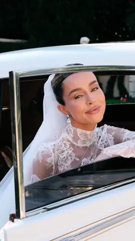 @sierrafurtado Wedding hair ✨ @Living Proof, Inc. @Briogeo @got2b #weddingtiktok #weddinghair #hairtutorial 