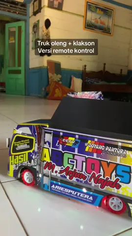 Miniatur truk oleng versi remote control + klakson telolet basuri #miniaturtruk #trukoleng #remotecontrol 