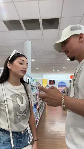 No me lo quiso comprar😞#foryoupage #foryou #burberry #perfume #viral #paratii 