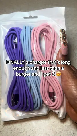 10 FT CHARGER ! #iphonecharger #phoneaccessories #contentcreator #tiktokmademebuyit #foryou 
