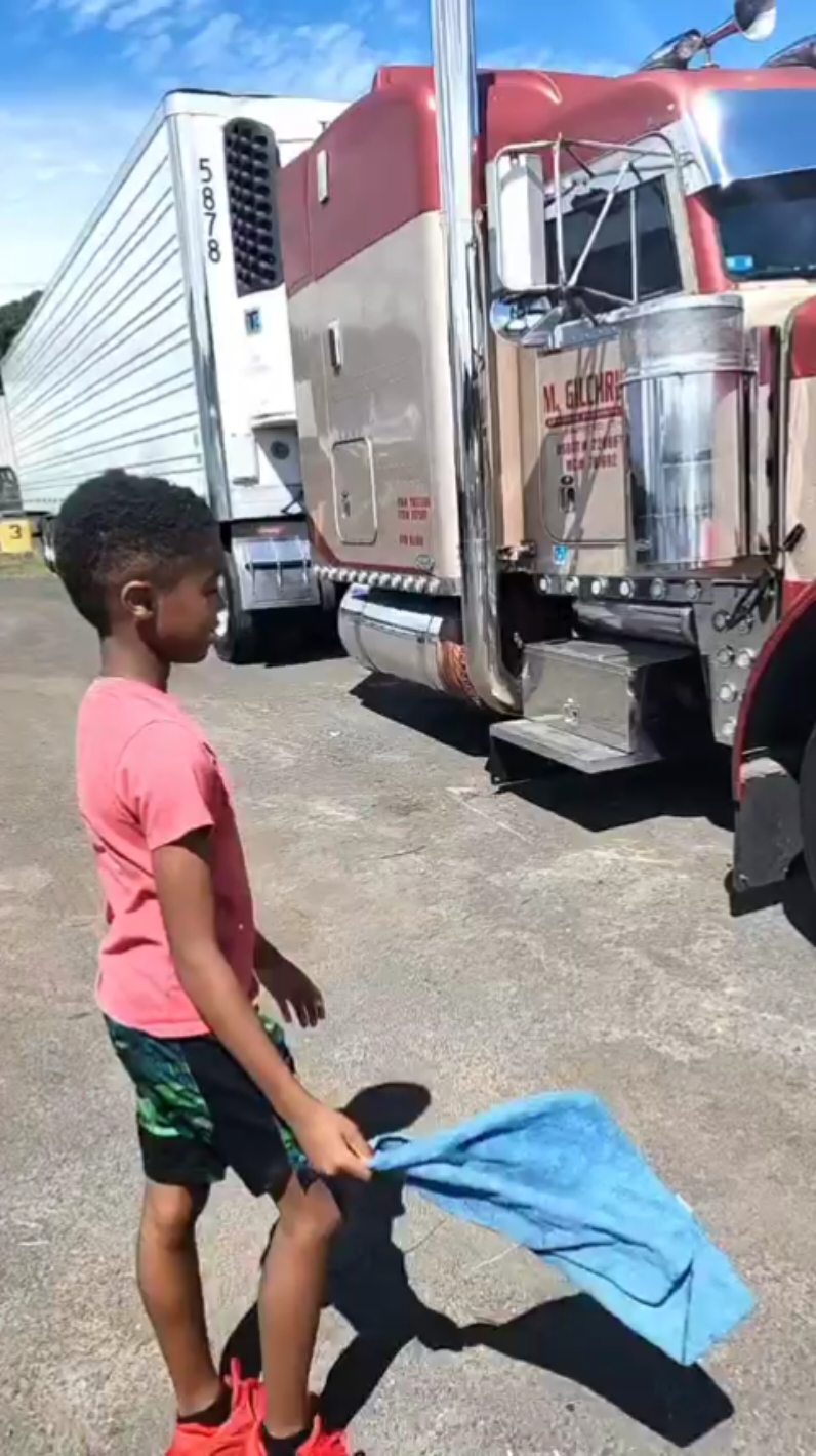 Precious memories with my son . . . #TruckersOfTiktok #truckertok #Peterbilt379 #Semi #SemiTruck #Caterpillar #6nz #JakeBrake #LoudJakeBrake #18Wheeler #StraightPipe #OwnerOperator #18Speed #TruckDriver #TruckerLife #God #Faith #ForYouPage #CatPowered #BlackSmoke #LargeCar #Peterbilt #Trucker #Truckers #America #FloatingGears #Upshifting #Downshifting #CdlLife #fyp #Viral #Trending 