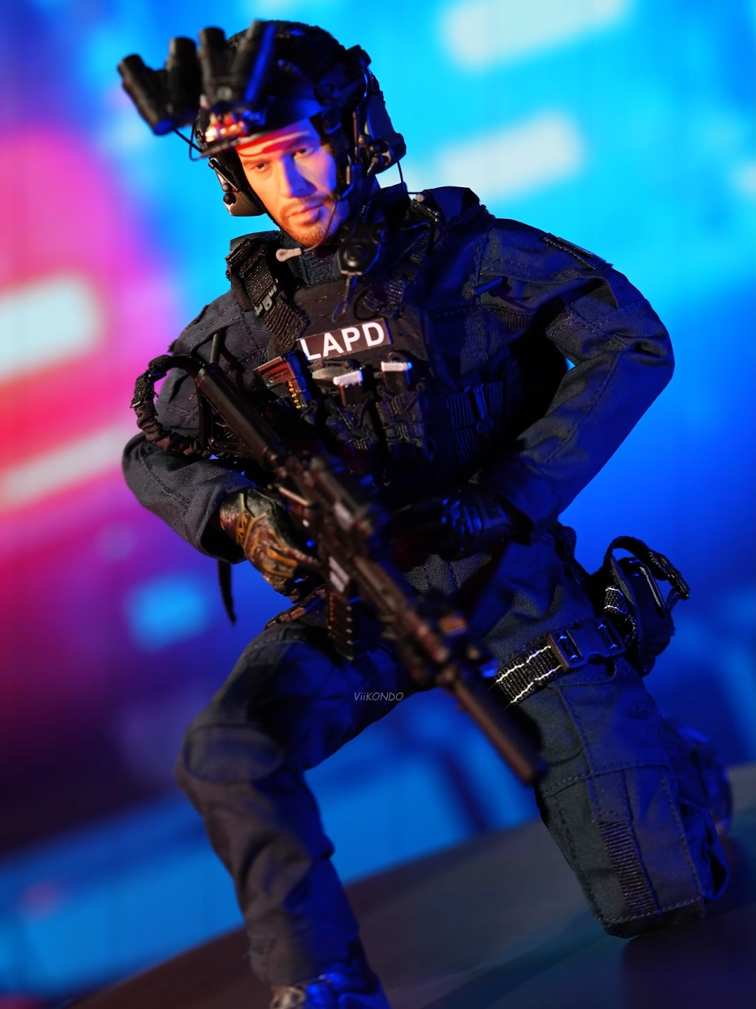 [ViiKONDO on AliExpress]	Lifelike detail in compact form- 1/6 scale action figure for US SWAT LAPD. #viikondo #actionfigures #scalemodel #unboxingtoys #lapd #actionfigurephotography #wargame #actionfigurecollector #toy #men #gift #boygift