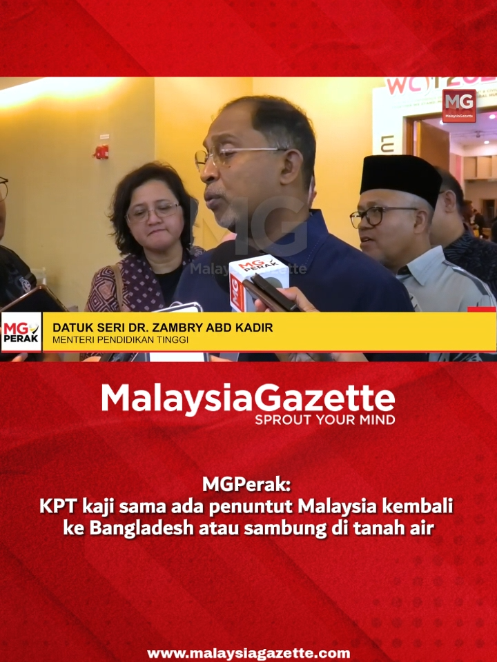 MGPerak: KPT kaji sama ada penuntut Malaysia kembali ke Bangladesh atau sambung di tanah air Kementerian Pendidikan Tinggi (KPT) akan meneliti kedudukan pelajar Bangladesh yang pulang ke Malaysia sama ada untuk meneruskan pengajian di negara berkenaan ataupun menyambung pengajian mereka di Malaysia. Menterinya, Datuk Seri Dr Zambry Abd Kadir berkata, bagaimanapun pihak kementerian akan melihat dari segi kelayakan, kedudukan, subjek serta perkara yang berkaitan dengan pengajian mereka sebelum sebarang keputusan dibuat. - MGPerak #malaysiagazetteperak #mgperak #KPT #bangladesh