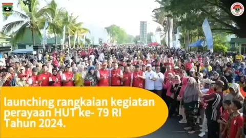 Gubernur Sumatera Barat (Sumbar) Mahyeldi Ansharullah  buka Festival Kuliner Minangkabau dan Senam Bersama Car Free Day di halaman Markas Korem 032/Wirabraja, Minggu (28/7/2024). Gubernur Mahyeldi mengatakan, kuliner Minangkabau memilki cita rasa yang khas dan bumbu yang kaya telah menjadi salah satu ikon kuliner sumatera barat yang membanggakan. Seperti lamang tapai, teh telur tapai, teh telur pasak bumi, dan lapek sagan, susi pisang dan kuliner lainnya. Dalam kompetisi ini bagi kuliner terbaik akan direkomendasikan untuk dikembangkan. 
