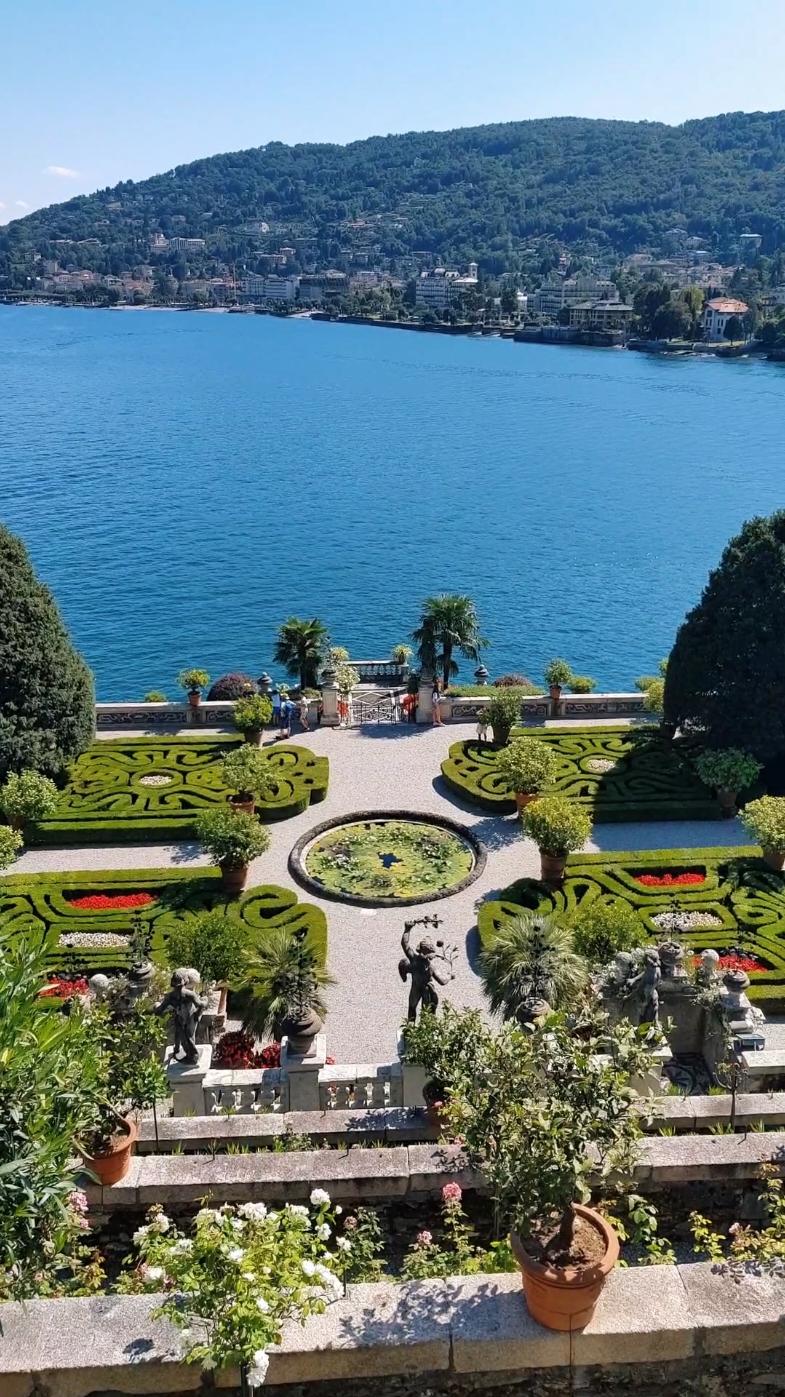 ✨️Discover the enchanting Isola Bella, a jewel in Lake Maggiore, Italy! 🇮🇹 This stunning island is renowned for its magnificent Baroque palace, exquisite gardens, and breathtaking views.  #italy #italia #lagomaggiore 