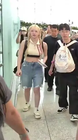 น้องรามิน่าจะเจ็บขาหรือเปล่า หายไวๆน้าเจ้าเด็ก🥺🤲🏻#rami #ahyeon #chiquita 