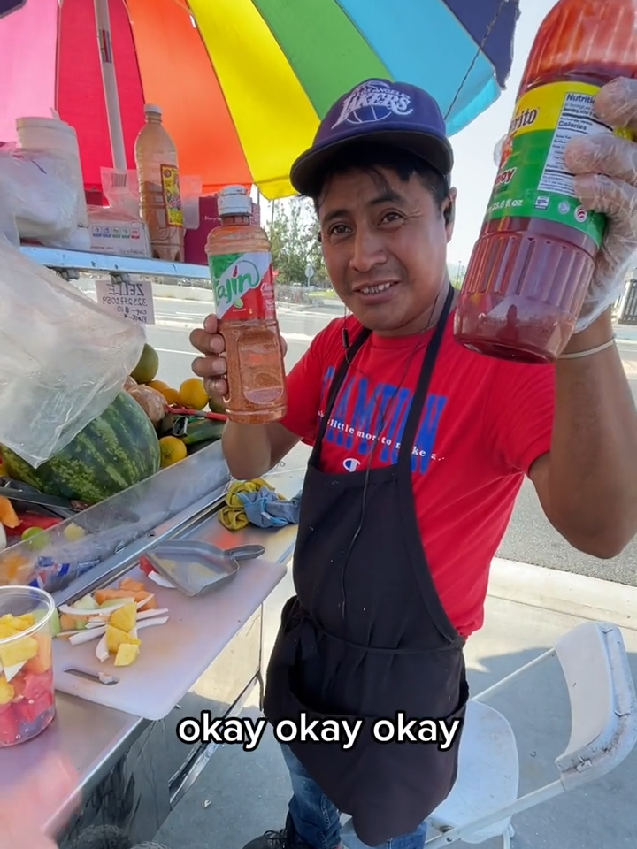 $10 fruit cup in USA 🇺🇸 #unitedstates #streetfood #california #foodtiktok #nativety