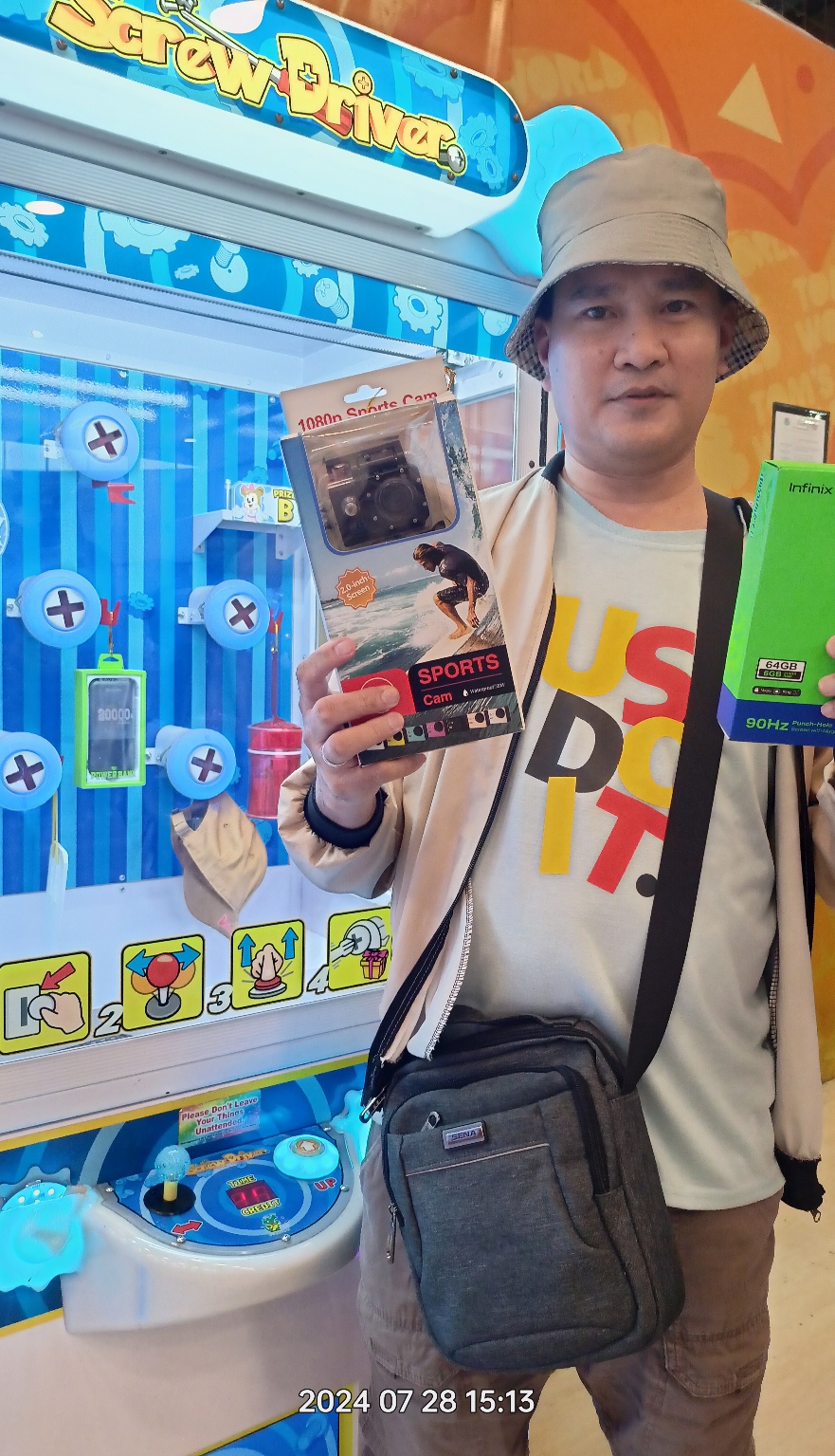 Cellphone ba kailan pero walang pambili? Tara laro tau sa @Toms World PH  #tomsworld #fypシ゚viral #viral #justhavingfun #fyp #family #life #happiness 