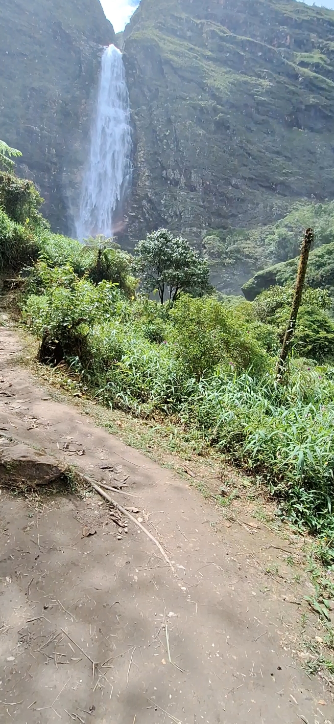 Cachoeira Casca D'anta  Localizada na Serra da Canastra, Próximo a São Roque de Minas 