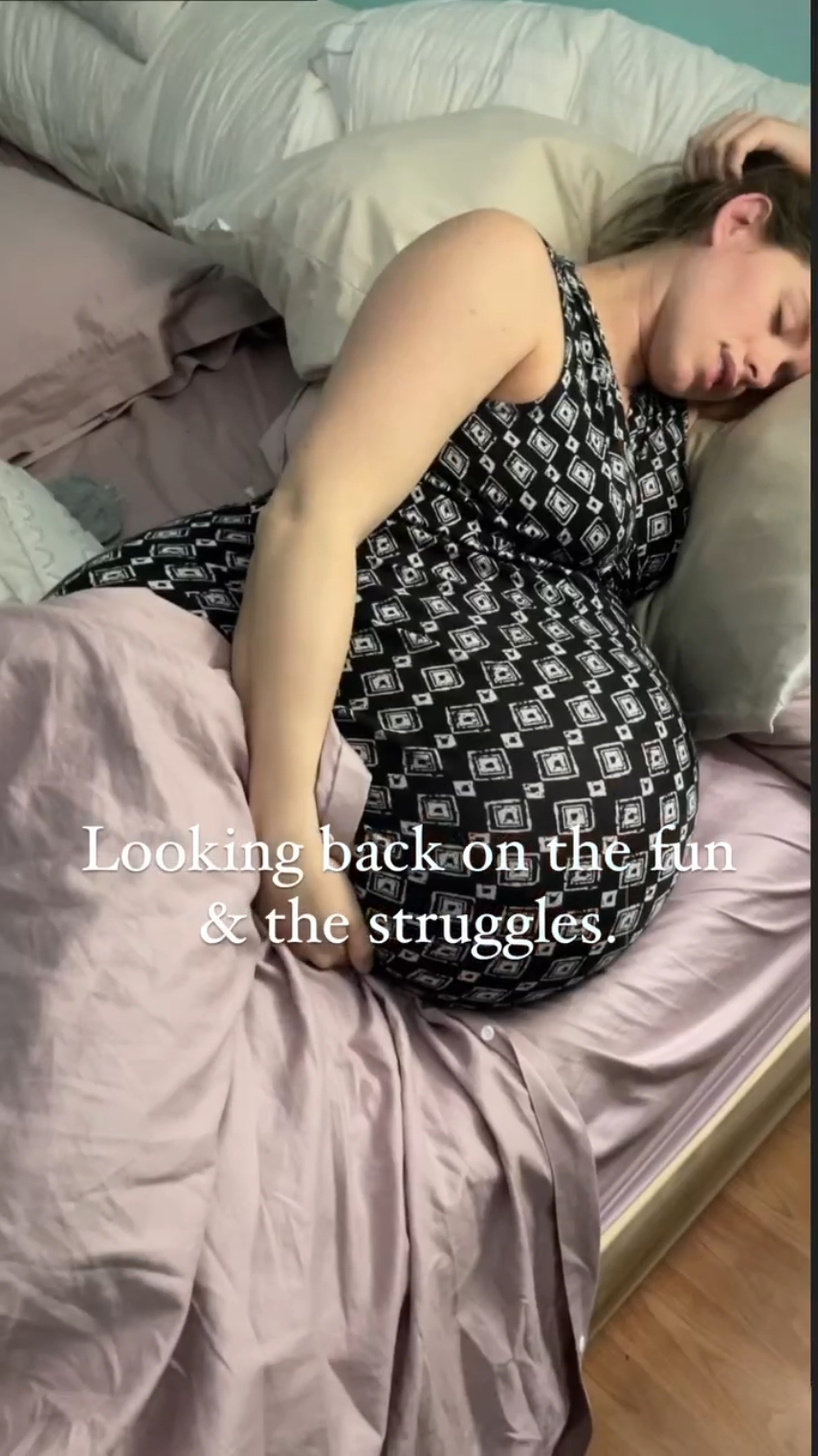 Some more of Amelia and can't believe she is having triplet's!!!! #pregnantbellybump #pregnancy #triplet #verysexy #pregnant #tripletspregnancy #pregnant🤰 #pregnanttriplets 