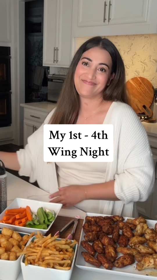 Whats your favorite wing sauce? #momlife #momcontent #parents #dinnertime #dinner #MomsofTikTok #funnykids #parenting #lifewithkidsbelike #motherhoodlife eatinghealthy momofteens 