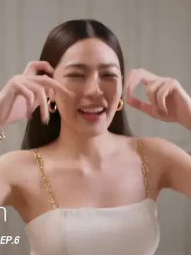 she's so inlove hahaha #linglingkwong #thesecretofus #lingorm 