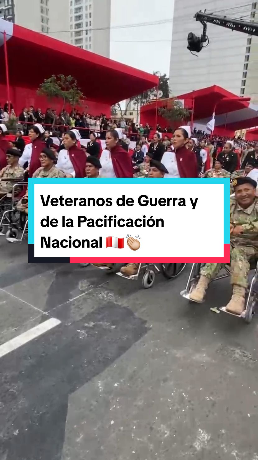 🇵🇪👏Su valentía en la defensa del país continúa inspirando a nuevas generaciones de nuestras Fuerzas Armadas. #NuestroPerúEstáDeFiesta🇵🇪