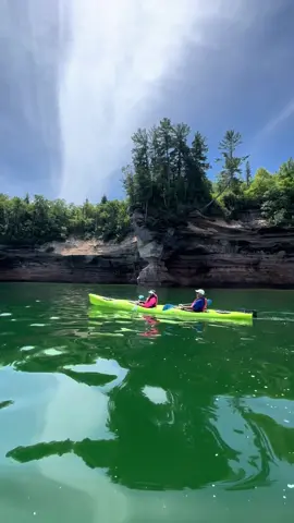 Summer days spent on Lake Superior ☀️#paddlepicturedrocks #picturedrockskayaking #picturedrocksnationallakeshore #kayaktour #munisingmichigan 