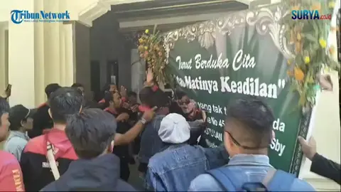 Pengadilan Negeri Surabaya Kisruh Pasca Putusan Bebas Gregorius Ronald Tannur #tribunnews #suryaonline #surabaya #bebas