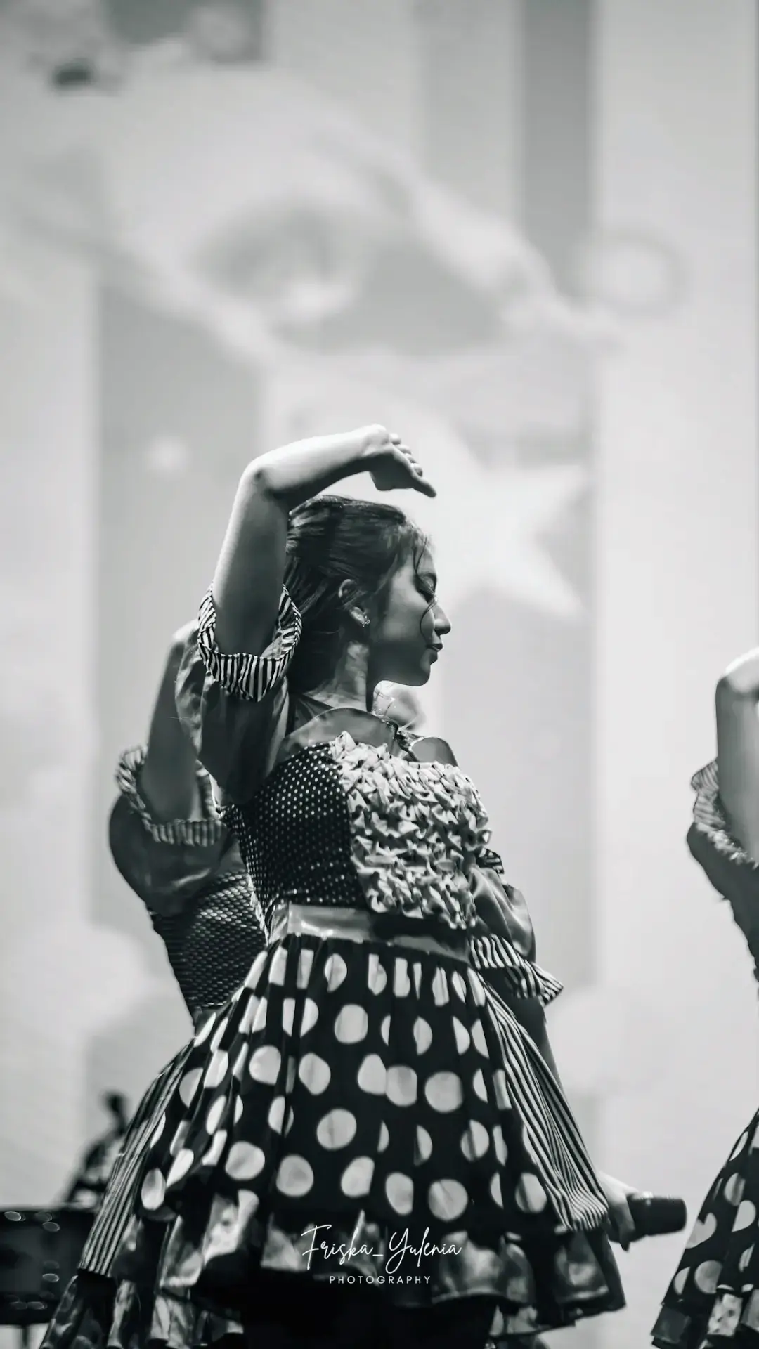 always fallin love with black and white🖤🤍 @gracia jkt48  • #graciajkt48 #jkt48 