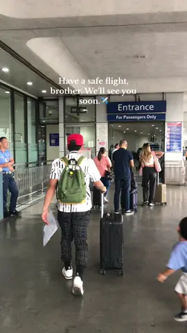nothing hurts more than seeing your brother leave your side again to work in another country. Have a safe flight kuya! We’ll see you soon. We love u so much. #fypシ #OFW #brother 