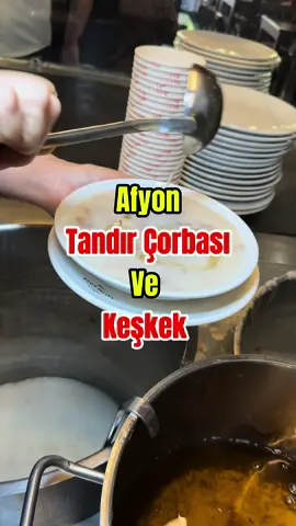 📌Afyon Uzun Çarşı’da hizmet veren Salim Usta’dayız.Kahvaltı için güzel bir tandır çorbası ve üzerine keşkek söyledik.Yemekleri öğle saatlerinde çıkacağı için deneyemedik.F/P çok iyi.Tandır Çorbası 80₺,keşkek 80₺ #keşkek #afyon #tandırçorbası #afyongastronomi #salimusta 
