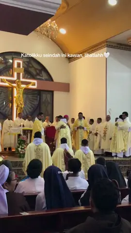 bangga jadi anak tuhan yesus dn bunda maria.☺️ #katolik #tahbisanimam #fyppage 