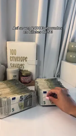 Asi se ven todos mis billetes de 5€ ahorrados🥰#lunabudget🌙 #ahorro #savingmoney 