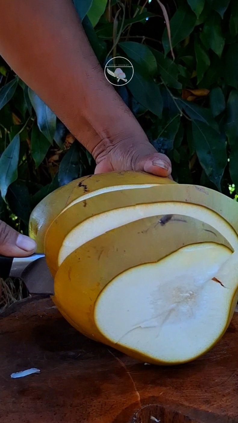 #cuttingcoconut #skills #style 