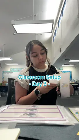 classroom setup, day 3✨#classroomsetup #classroomdecor #teacher #teacherootd #kindergarten #kindergartenteacher #backtoschool #teachersoftiktok #classroom 