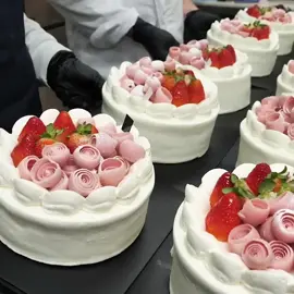Fábrica de bolos 🍰 #asmr #asmrvideo #asmrsounds #foryoupage #bolos #viral #fypシ゚ 