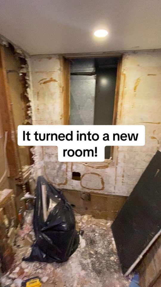 Does this bathroom have a hidden dumb waiter shaft? We removed the wall and located a hidden door after we opened the door this is what we found… #hiddenroom #inthewalls #oldhouse #remodel #coolplaces #fyp #extra #realestate #history #part2 #fy #project #fypシ゚viral #watch #follow #beforeandafter #renovation #restoration 