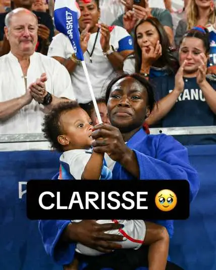 Une troisième médaille olympique individuelle pour Clarisse, la première devant les yeux de sa fille 🥺