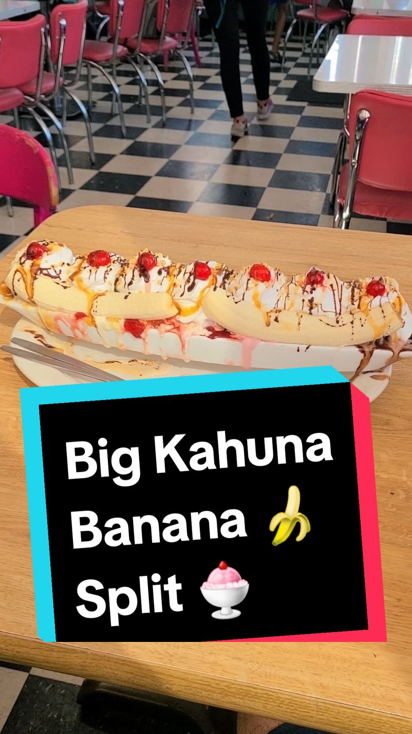 They call it the Big Kahuna for good reason 😏 #icecream #foodchallenge #dessert #foodies #asmr #travel #bananasplit #eating #arizona #finedining #tryit @Mrdzrt66diner 