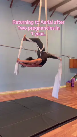 Part 2. Pineapple split - Intermediate/Advanced  Each Aerial Silks class burns 300-400 calories. If you’re struggling to get into a caloric deficit to lose weight, add an aerial class to your workouts  I’ll be instructing this Saturday’s Indulge Teaser 10:30am where you can try Pole • Aerial Silks • and Flexibility all in one class for Beginners and First Timers 💖 Reserve your spot in advance before it sells out!  Reminder to where shorts under your leggings. (Leggings for Aerial Silks and shorts for Pole Fitness!) 🤸🏽‍♀️✨ See you there! 💨 #batonrouge #indulgefitnessbr 