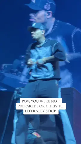 BEEP BEEP like a trucka! 😮 Chris didn’t have to show out like this! 🤦🏾‍♀️ Yaw I’m back home and still thinking about the Austin show while I’m waiting on my meet and greet pictures! 👀 Yaw ready for this story time about the meet and greet?  #chrisbrownofficial #teambreezy #chrisbrownconcert #concertexperience #1111tour #chrisbrown 