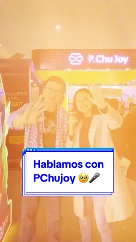 Me encontré con Phillip Chu Joy 🥹 y no dudé en hacerle una pequeña entrevista 🎤  Phillip empezó como community manager en TEC y poco a poco ha logrado muchísimas cosas: es empresario, escribió un libro, tiene una marca personal con más de 01 millón de seguidores, etc. Un gran ejemplo de que SI SE PUEDE 💪🏻 Lo que me llevo de esta charla es: ✅ La constancia es la clave ✅ Las cosas no son rápidas, toman su tiempo ✅ No tomar atajos, hacer las cosas bien y como se deben ✅ Encontrar eso que te apasiona ✅ Si quieres cumplir tus sueños, necesitas trabajar por ellos, no importa que seas el mejor, lo importante es hacerlo ¡Gracias por estos consejos @Phillip Chu Joy ! ✨ #branderstudio #phillipchujoy #pchujoy #emprendedor #consejoemprendedor #emprendedores #tipsemprendedores 