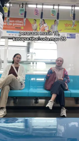 masi ngerasa perasaan baru lulus SMA, sekarang uda mau lulus kuliah😀😀😀@cryst4lie @nadyaan  #fyp #mrt #dbatlayar #fypシ 