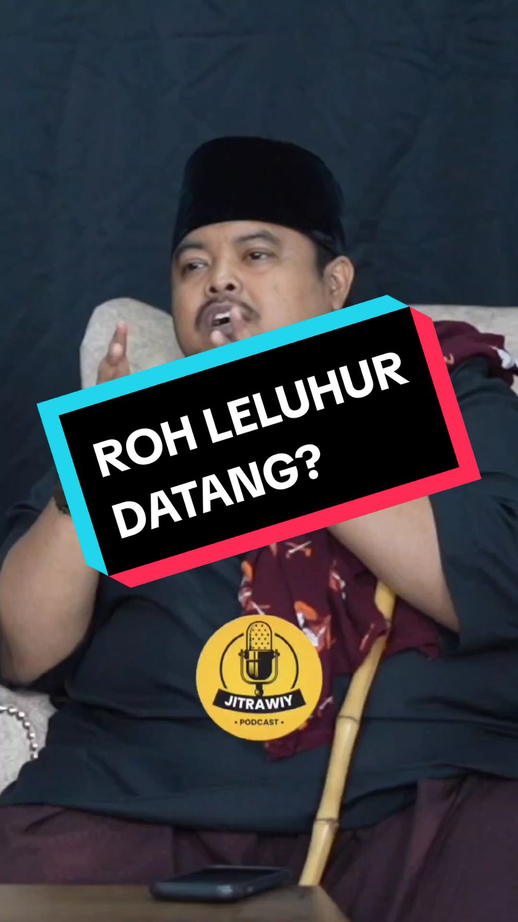 ADAKAH roh leluhur akan hadir datang apabila dipanggil? Apakah benar itu roh atau sebaliknya? Bicara tentang leluhur adalah berkenaan memori, asal usul dan darah seseorang. Apakah watak, karakter yang kita warisi. Tonton rakaman penuh pada Rabu ini jam 9.30 malam di Jitrawiy Podcast. TOLONG sebarkan agar ramai dapat manfaat. EPISOD 1 >>> Kebangkitan Leluhur KLIK LINK DI BIO #izzuddinaljitrawiy #jitrawiy #podcastjitrawiy #nasab #sejarahmelayu #keturunan #salasilah #pendekar #panglima #perawat #sultan #raja #penjajah #leluhur #fypシ #fyp 