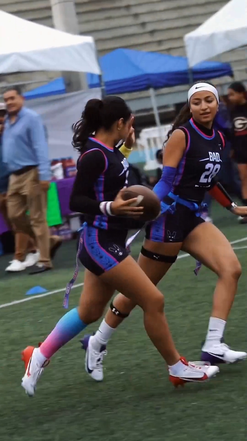 Azul Trujillo x Morita Herrera 🎯🏈 | @azull x @ari | #flagfootball #usaflag #tochobandera #badrabbits #tochellaflagfestival #highlights 