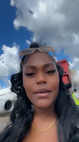 #surinametiktokers🇸🇷🇸🇷🇸🇷 #americaansetiktokker🇺🇸 #chamiah #foryoupage #fypシ゚viral#vacation 