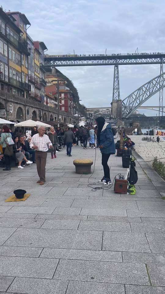 Mais um dia normal no Porto #meme #humor #funny #foryoupage #porto #incrivel #fy 